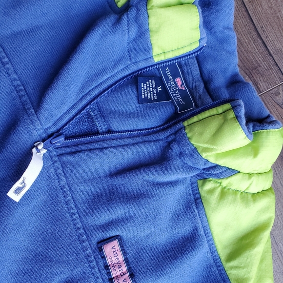 Vineyard Vines Quarter-Zip - Picture 2 of 5